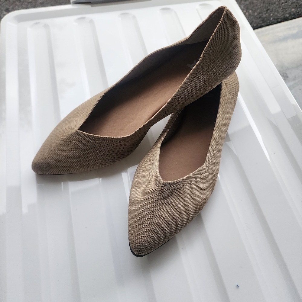 MIA Women's Tan Flats